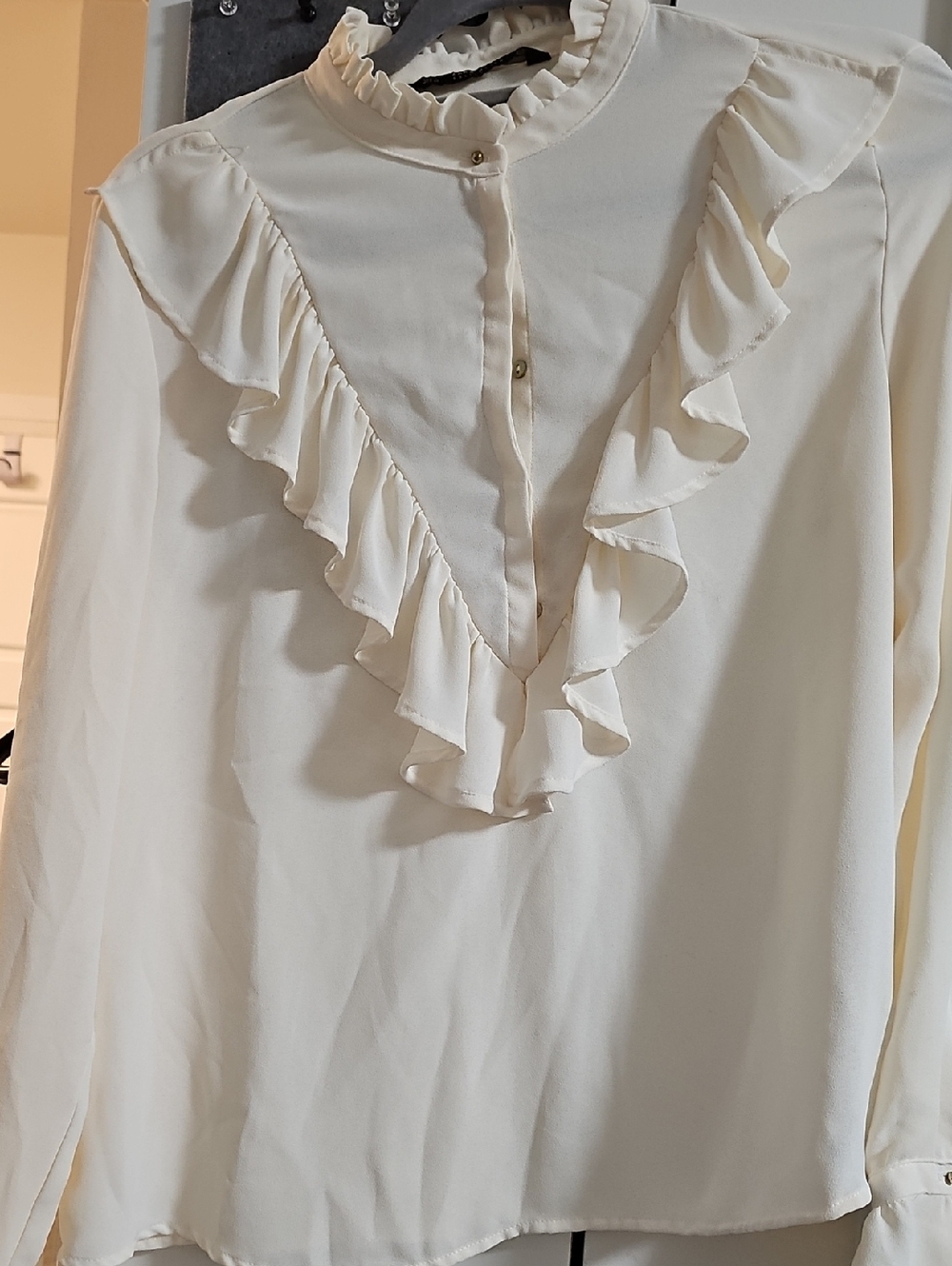 Zara Cream Ruffle V-Paneled Blouse